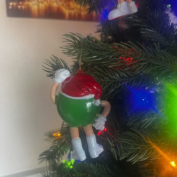 💚 Vintage M&M’s Green Large Christmas Ornament - Picture 4 of 4